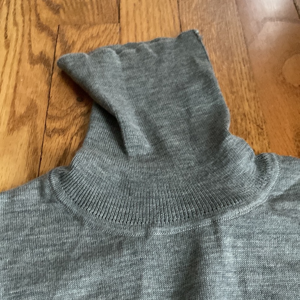 Moda International merino wool dress - Picture 2 of 8